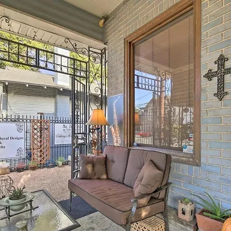 La Villa By The Riverwalk San Antonio Exterior photo